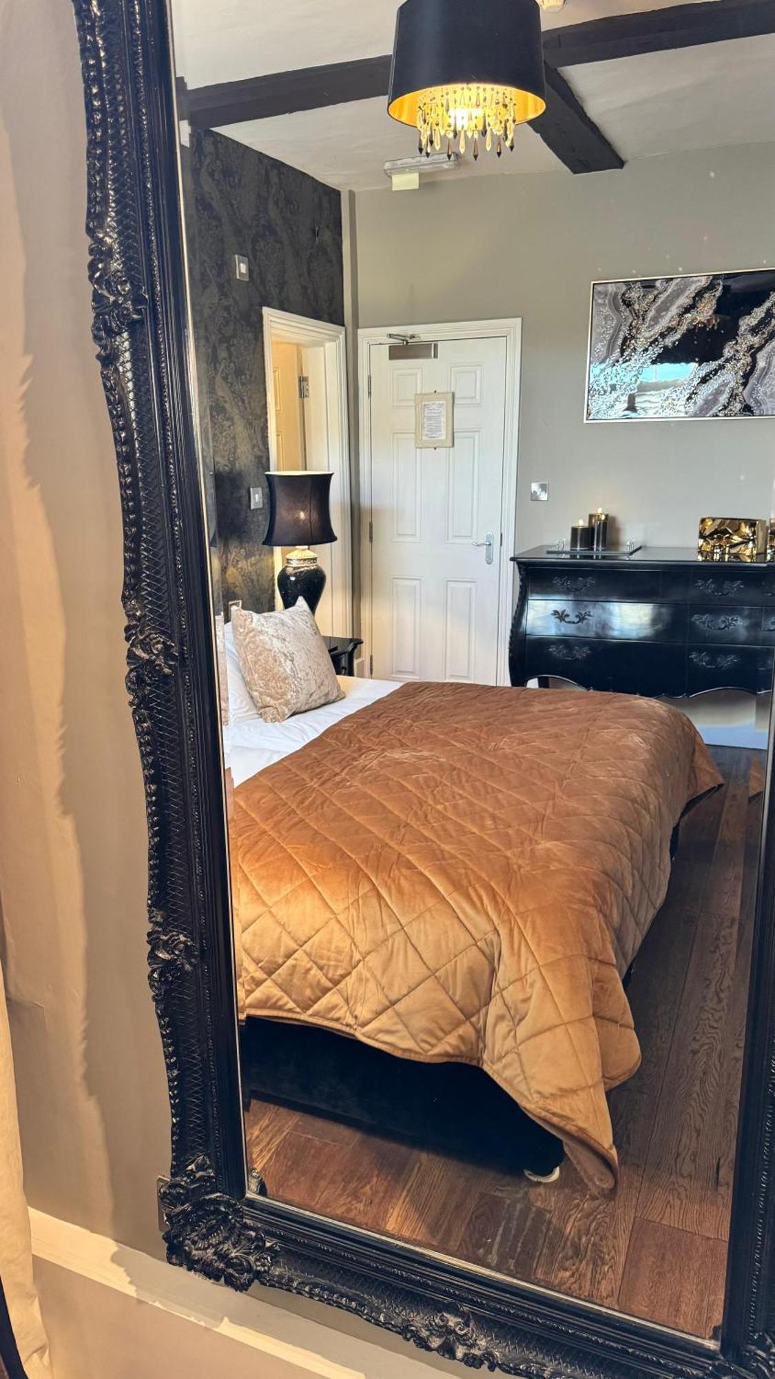 No64 The Boutique Hotel West Malling Extérieur photo